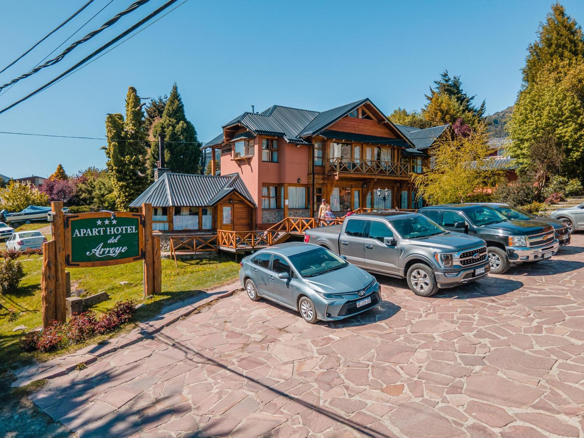 Apart Hotel Del Arroyo 산카를로스데바릴로체 외부 사진