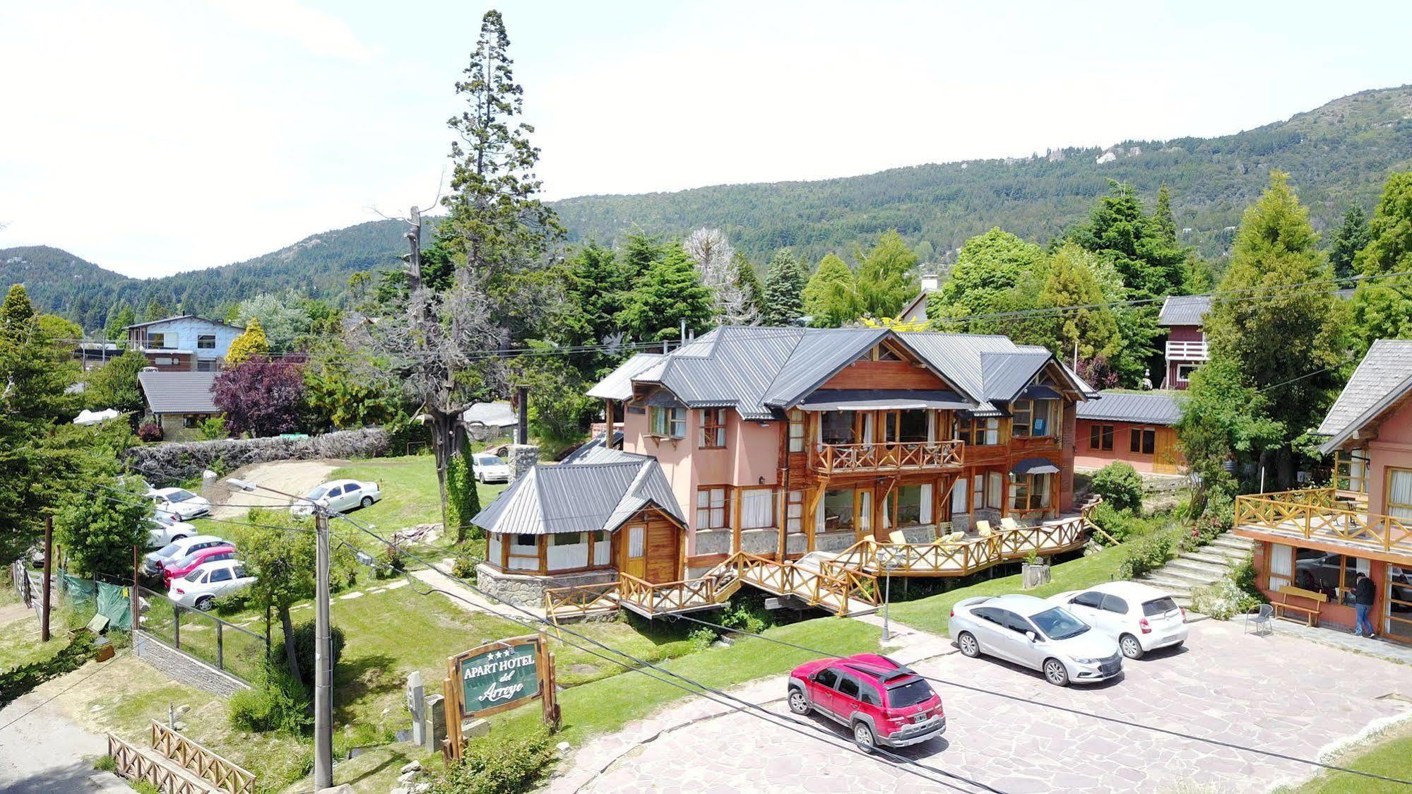 Apart Hotel Del Arroyo 산카를로스데바릴로체 외부 사진